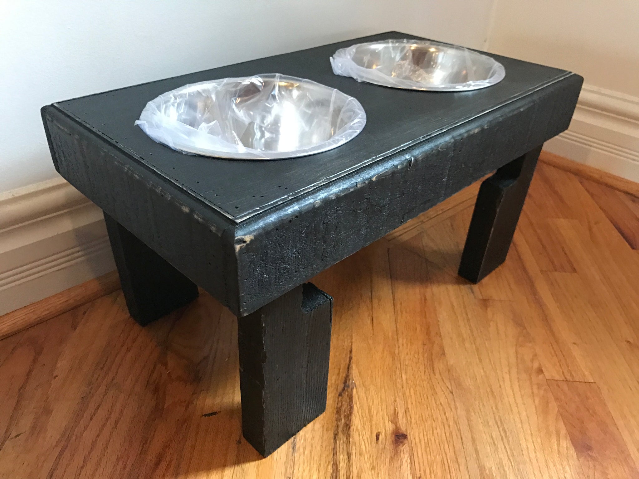 Reclaimed pallet raised dog bowl stand pet feeding station 3 Bowls