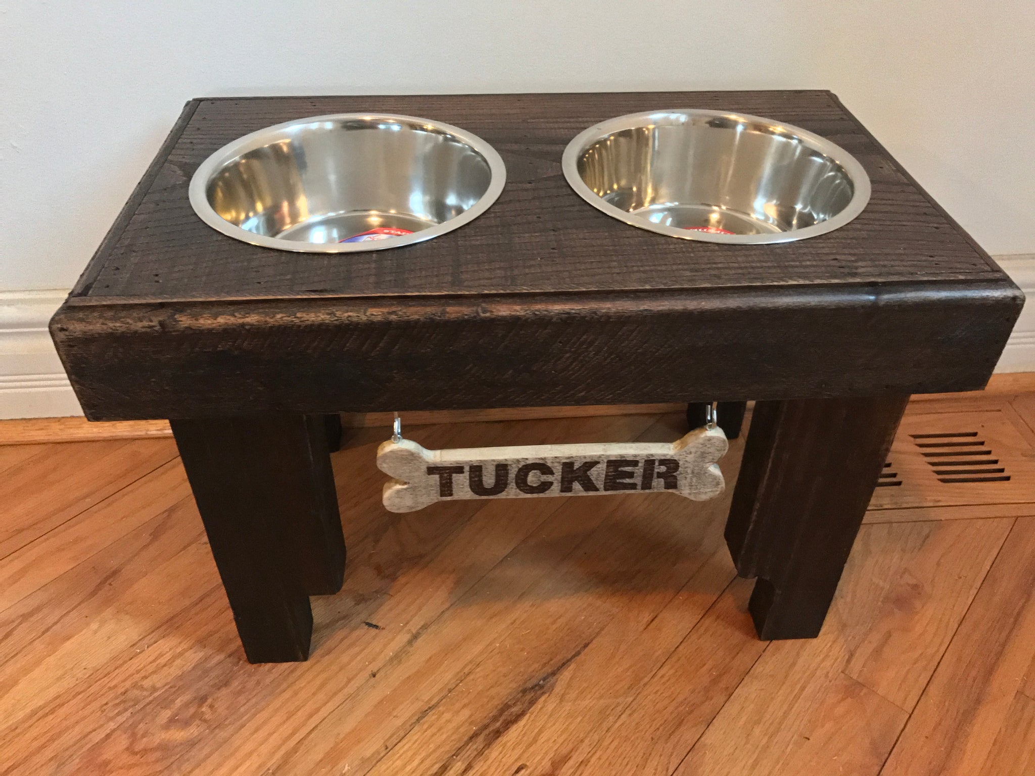 Reclaimed pallet raised dog bowl stand pet feeding station 3 Bowls inc –  Rustic Pallet Products